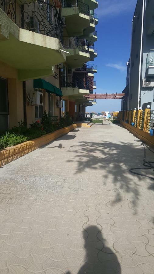 Apartament Safir Мамая Екстериор снимка